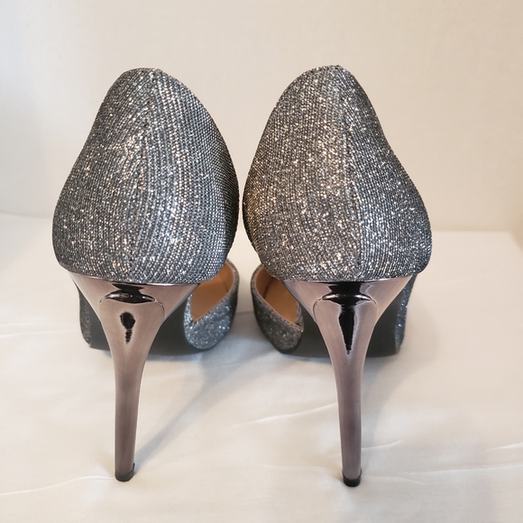 Womens Charlotte Russe Silver Stelleto Size 6 - Picture 3 of 9